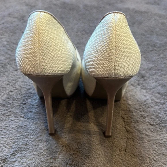 Yves Saint Laurent Women's Cream Pumps - Authentic - Picture 2 of 12